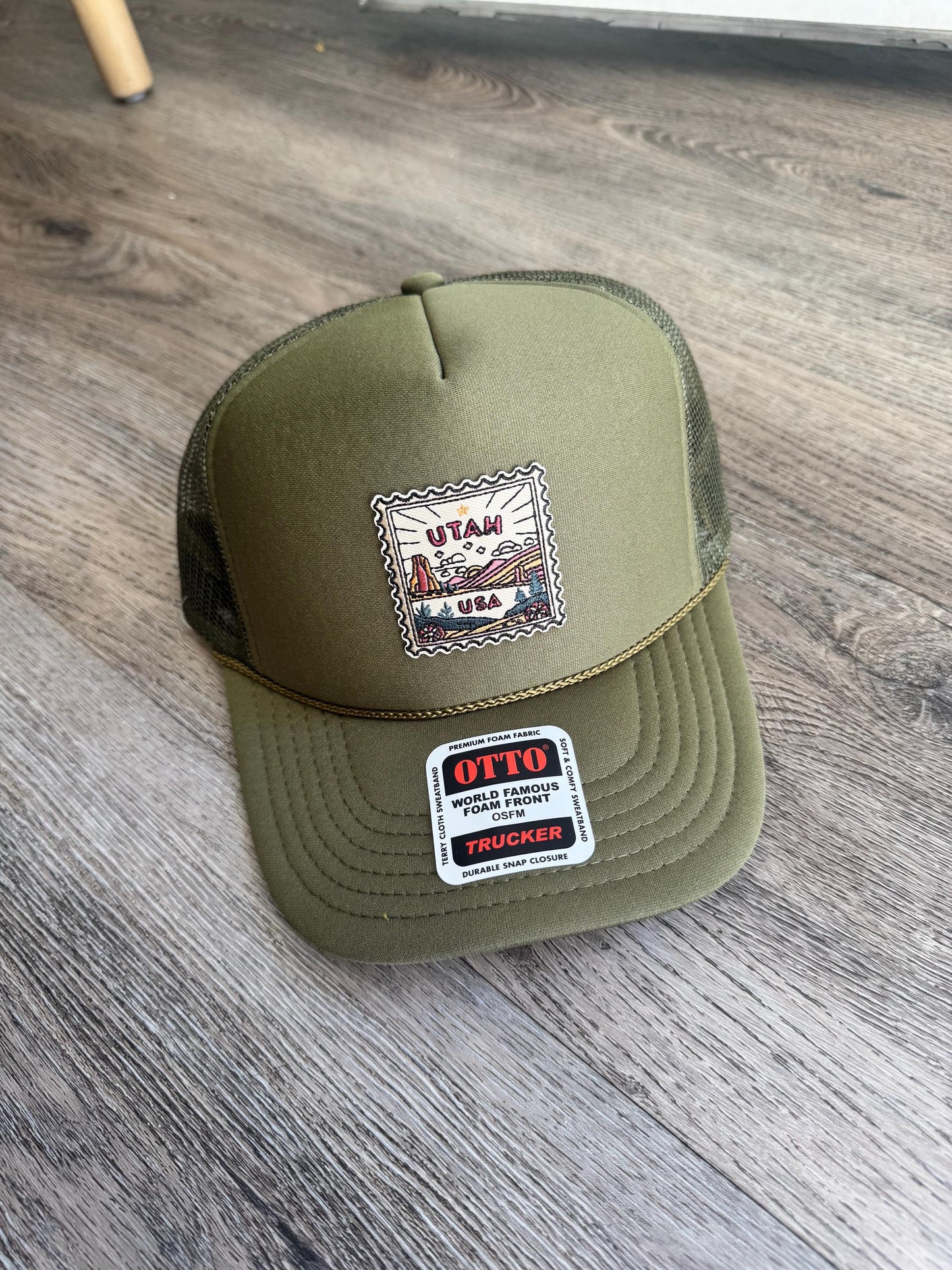 Utah patch hat - vintage stamp style